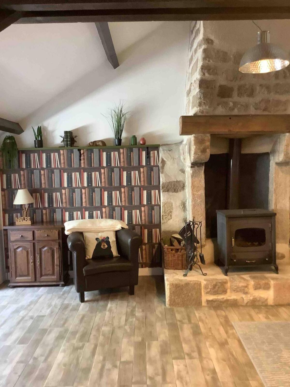 Woodland Cottage Faux-la-Montagne ภายนอก รูปภาพ
