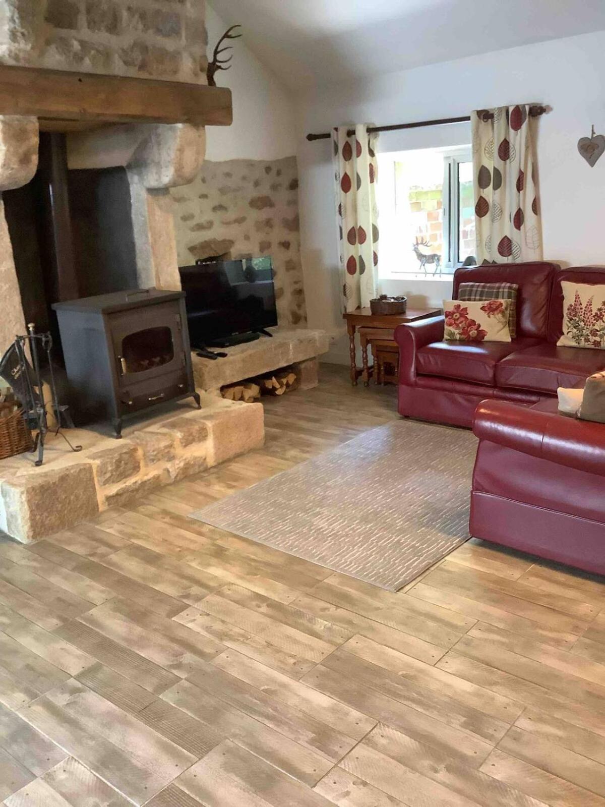 Woodland Cottage Faux-la-Montagne ภายนอก รูปภาพ
